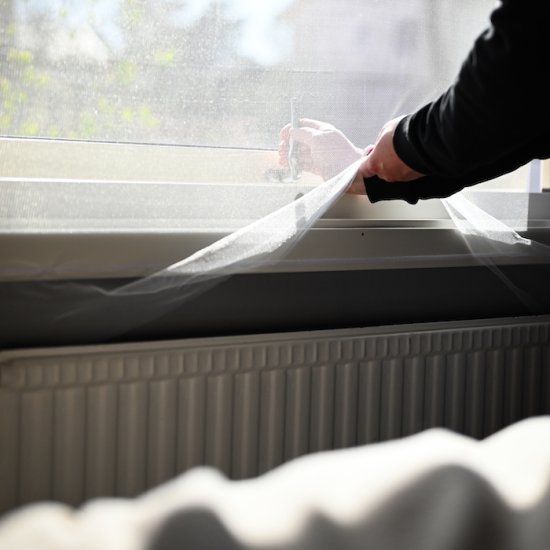 Självhäftande myggnät till fönster med kardborre - Klicka på bilden för att stänga