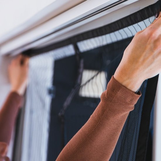 Magnetiskt myggnät för dörr - Klicka på bilden för att stänga