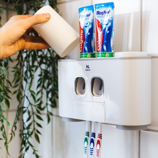 Tandborsthållare - Automatisk tandkrämsdosering - Klicka på bilden för att stänga
