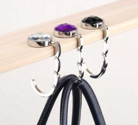 Väskhängare i smyckesdesign