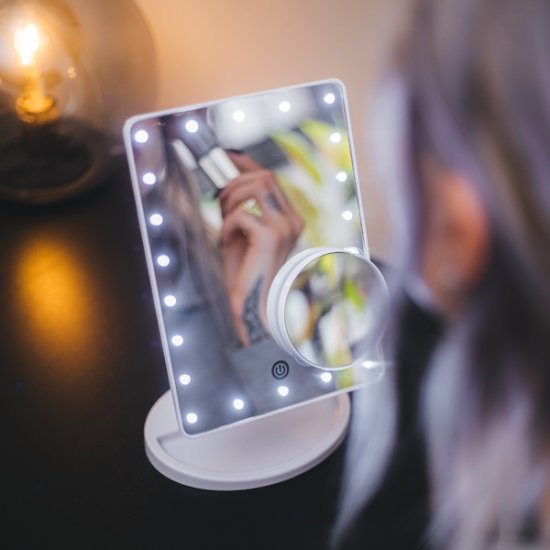 Sminkspegel med LED-belysning - Klicka på bilden för att stänga