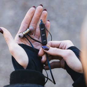 Trådlösa sporthörlurar med bluetooth Trådlösa sporthörlurar med bluetooth