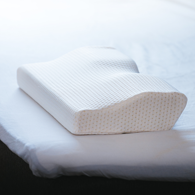 Formande nackkudde med Memory Foam