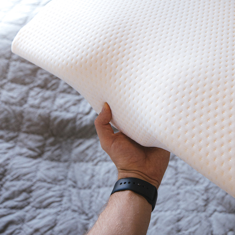 Formande nackkudde med Memory Foam
