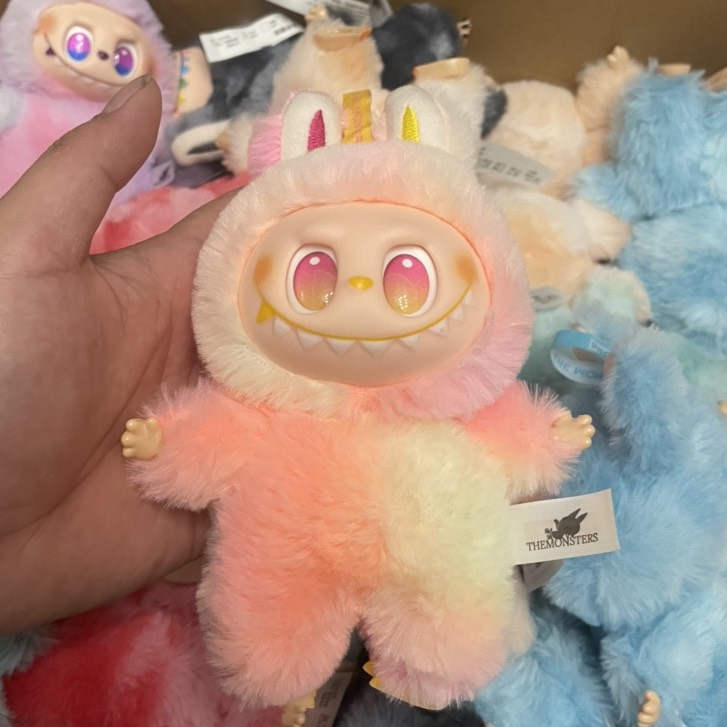Monsters 3.0 - Vinyl Plysch