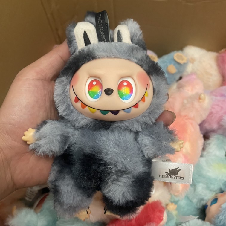 Monsters 3.0 - Vinyl Plysch
