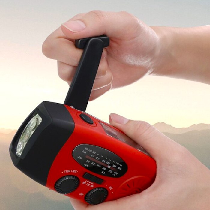 Vevradio med Solceller & Powerbank